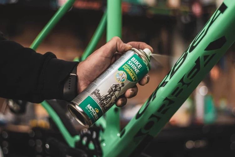 MOTOREX BIKE SHINE SPRAY 300ML 4 MOTOREX BIKE SHINE SPRAY 300ML - Imagen 2